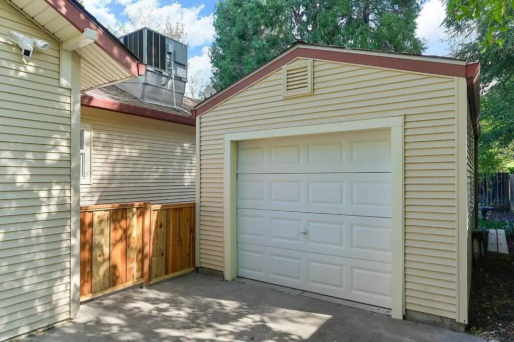 Nyaraló East Sac Getaway, Walking Distance To Hospitals Villa Sacramento